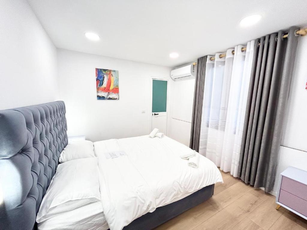 Tirana Inn Hotel Екстер'єр фото