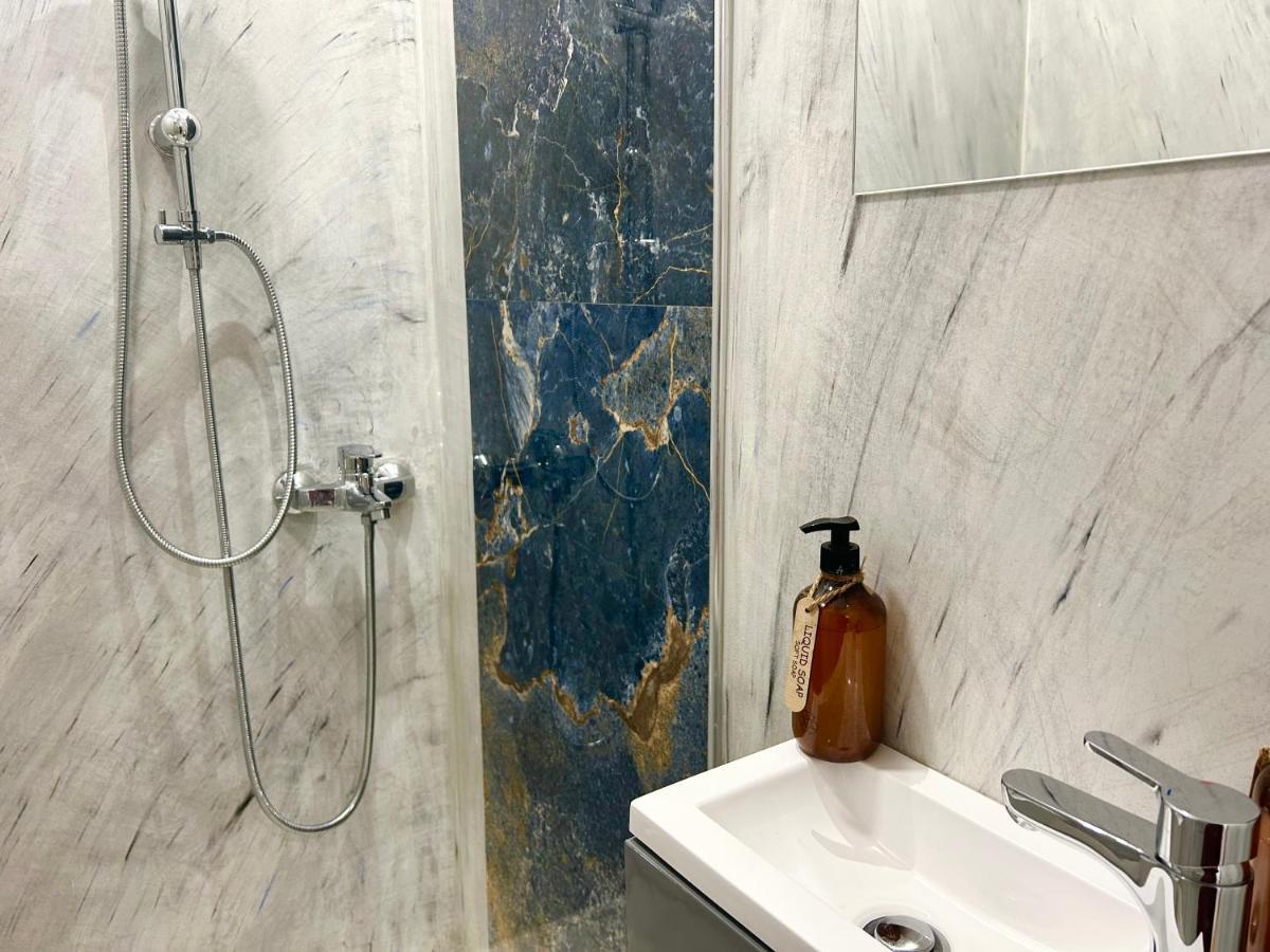 Tirana Inn Hotel Екстер'єр фото