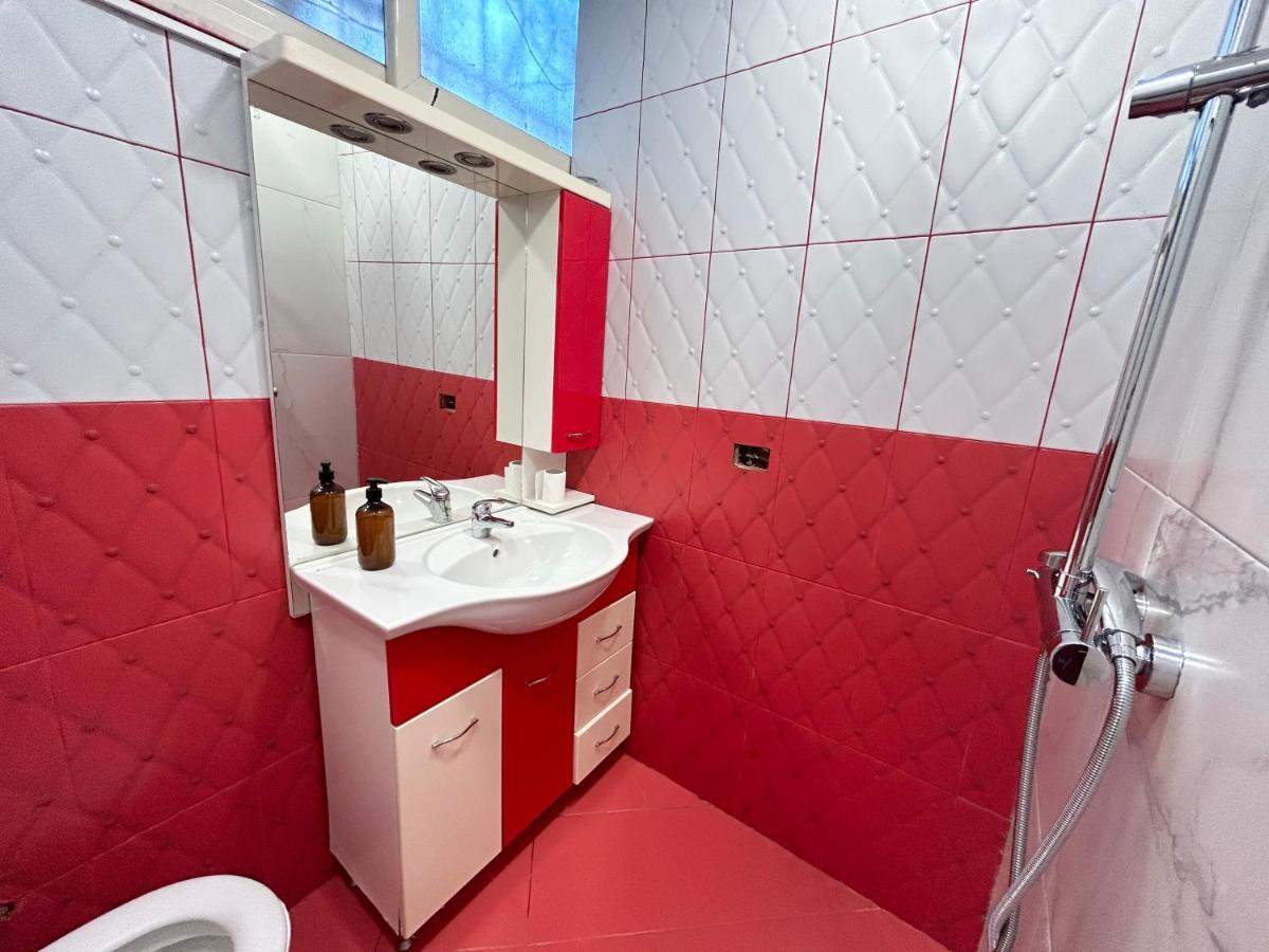 Tirana Inn Hotel Екстер'єр фото